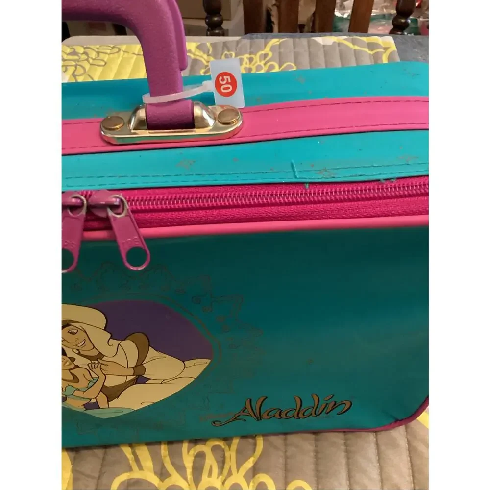 Vintage 1990s Disney Aladdin and Princess Jasmine children's travel bag 1992